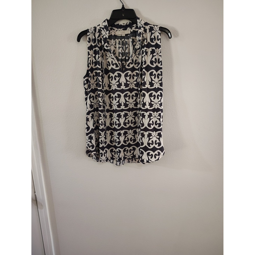 Loft‎ Womens XS Black White Damask Print Sleeveless Ruffle Tie Neck Blouse Top